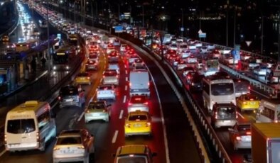 İstanbul’da trafik var mı? SON DAKİKA! 22 Ocak hangi ilçelerde trafik var, hangi yollar kapalı?