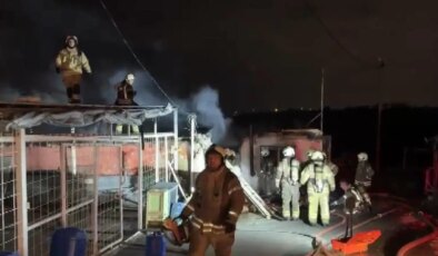 İstanbul’da yangın paniği… İki iş yeri alevler içinde kaldı!