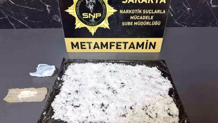 İstanbul’dan Zonguldak’a uyuşturucu sevk eden şahıslar Sakarya’da yakalandı