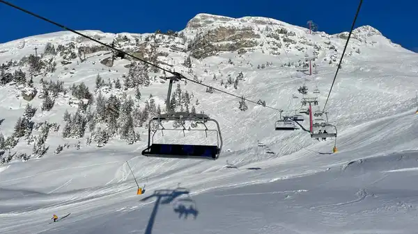 İsviçre’de kayak merkezinde patlama: Çok sayıda can kaybı var