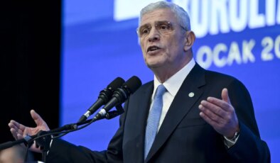 İYİ Parti 4. Olağan Kurultayı’nda 1180 geçerli oyun tamamını aldı: Müsavat Dervişoğlu yeniden genel başkan seçildi!