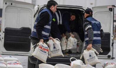 İzmir’de 24 bin haneye kahvaltı paketi dağıtımı başladı