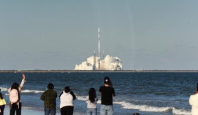 Jeff Bezos’tan uzaya dev hamle