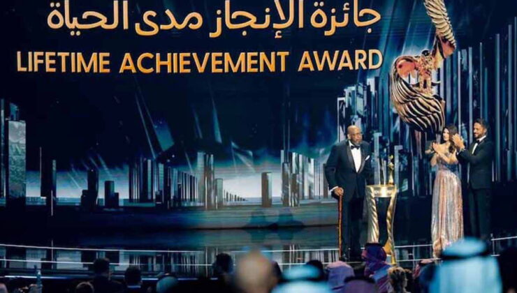 JOY AWARDS 2026, ödül töreninde uluslararası yıldızları bir araya getirdi