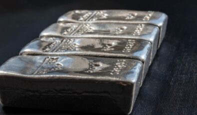 Kâr alımları gümüşe rekor getirdi