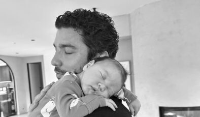 Kaan Yıldırım ve Pınar Deniz’den karlı aile pozu! Hayranları beğeni yağdırdı