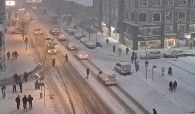 Kar alarmı… Türkiye genelinde bazı il ve ilçelerde okullar tatil edildi! İşte eğitime ara verilen iller ve ilçeler…