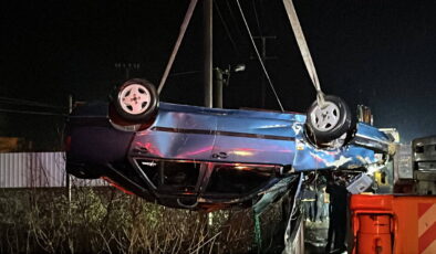 Kocaeli’de acı olay: Otomobil çaya düştü, baba ve oğlu hayatını kaybetti