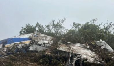 Kolombiya’da düşen uçaktaki 15 kişiden kurtulan olmadı