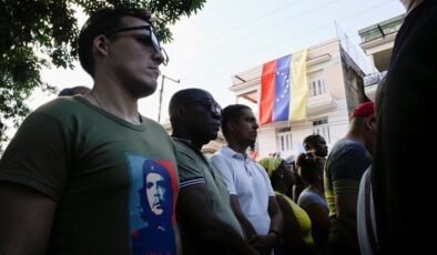 Küba: ABD’nin Venezuela’ya saldırısında 32 vatandaşımız hayatını kaybetti