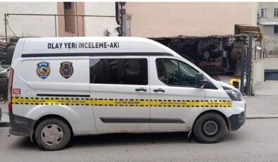 Küçükçekmece’de 1 hafta önce taşındığı evde çıkan yangında kadın hayatını kaybetti