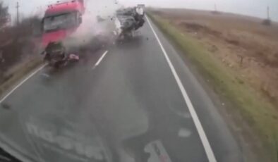 Lyon maçı için yola çıkan PAOK taraftarları tır ile çarpıştı: 7 ölü