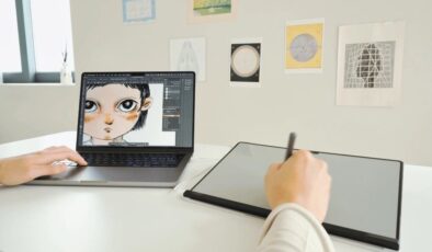 MacBook’ları dokunmatik ekrana çeviren aksesuar CES 2026’da tanıtıldı