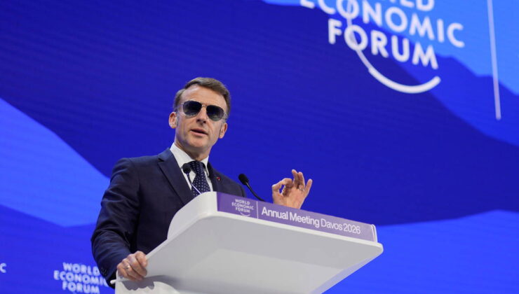 Macron, neden güneş gözlüğü takıyor?