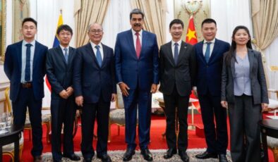 Maduro’yu en son onlar ziyaret etti: Çin’den “siyasi değişim olsa da ekonomik işbirliği sürecek” mesajı