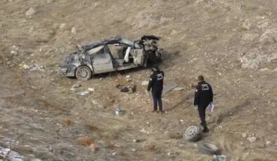 Malatya’da korkunç kaza… Lastiği patlayan otomobil şarampole uçtu: Ölü ve yaralılar var!