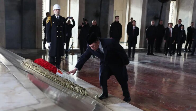 Malezya Başbakanı İbrahim, Anıtkabir’i ziyaret etti