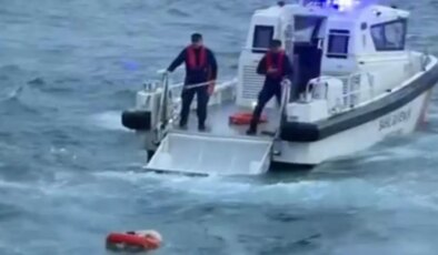 Maltepe’de denize giren genç boğularak hayatını kaybetti