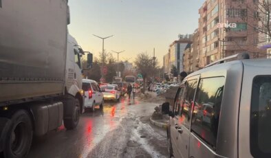 Mardin’de buzlanma etkisi: Trafik ve yaya ulaşımında aksama