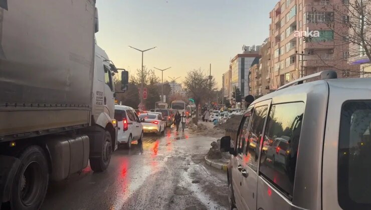 Mardin’de buzlanma etkisi: Trafik ve yaya ulaşımında aksama