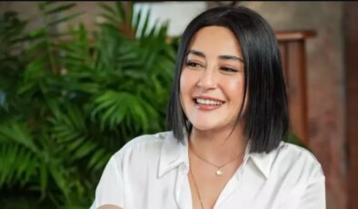 Melek Mosso sahnede fenalaştı! Sevenleri korktu