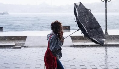 Meteoroloji’den aynı gün için 2 uyarı: Marmara ve Ege için fırtına alarmı!