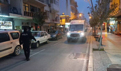 Misafir olarak kaldığı evde merdivenlerde ölü bulundu