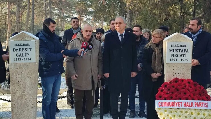 Mustafa Necati gömütü başında anıldı: ‘Onun ışını taşımaya devam edeceğiz’