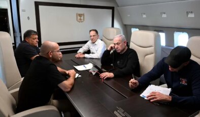 Netanyahu’nun uçağı ‘bilinmeyen bir noktaya’ götürüldü