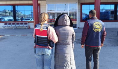 Ölen kardeşinin kimliğiyle 21 yıl devletin imkanlarından istifade etmiş