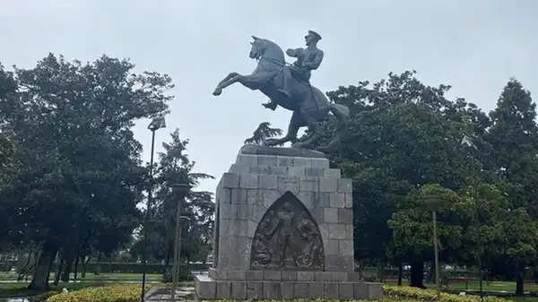 Onur Anıtı 94 yaşında