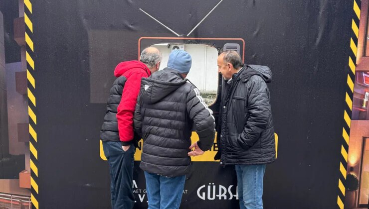 Ordu’da ‘şantiye izleme bölmesi’ ilgi görüyor: ‘Türk milleti seviyor iş makinesi izlemeyi, televizyondan izler gibi izliyoruz’