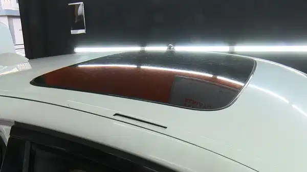 Otomobilini satarken şok yaşadı: ‘Sunroof’ detayı ortaya çıkınca fenalaştı