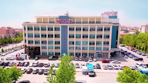 Özel hastane, hastadan aldığı fark ücretini itiraz üzerine iade etti: ‘Profesör’ mazereti çöktü