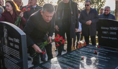 Özgür Özel, Manisa’da akrabasına taziye ziyaretinde bulundu