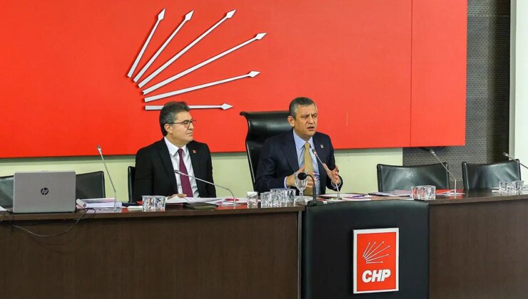 Özgür Özel, partisinin 81 il başkanıyla bir araya geldi