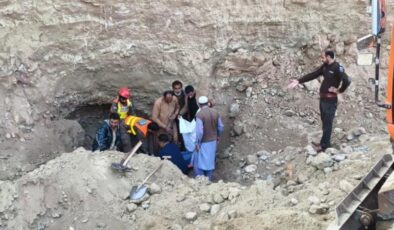 Pakistan’da yasa dışı altın madeninde çöktü: 8 ölü