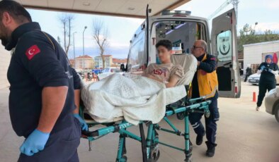 ‘Pas vermedi’ tartışması: 16 yaşındaki çocuk bıçaklandı, şüpheli kaçtı