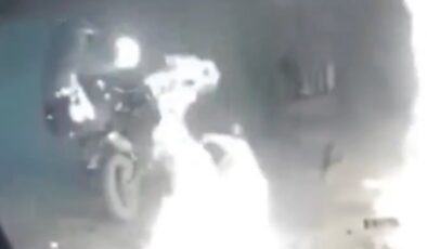 Peru’da bir şahıs dükkanı kundaklamak isterken kendini yaktı