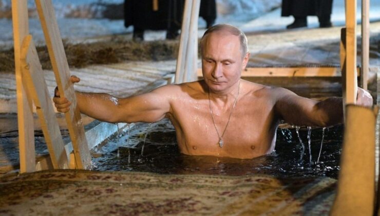 Putin’in buzlu su dalışı sosyal medyada gündem oldu