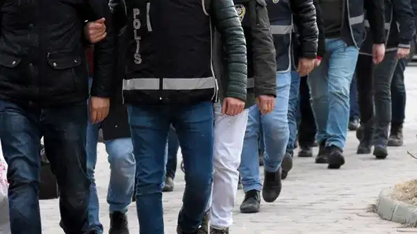 ‘Sazan sarmalı’ yöntemiyle binlerce liralık vurgun: 4 kişi tutuklandı!