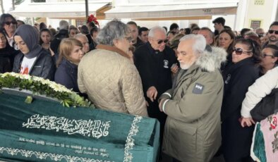Seha Okuş son yolculuğuna uğurlandı