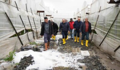 Seydikemer’de hortum, fırtına ve dolu seraları vurdu