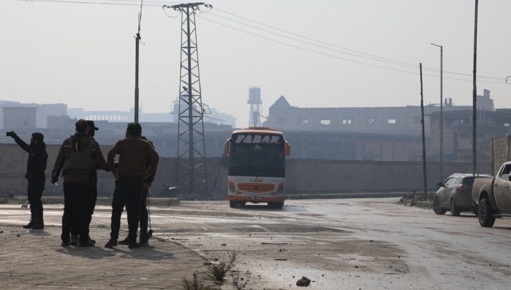 Şeyh Maksut’da 100’den fazla YPG/SDG’li terörist, Suriye güçlerine teslim oldu.