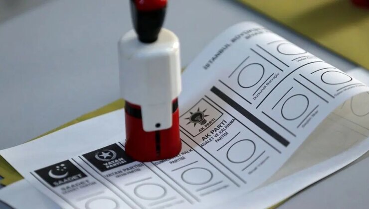 Siyasi partiler gerisinde kaldı: Ocak ayı anketinde sürpriz sonuç