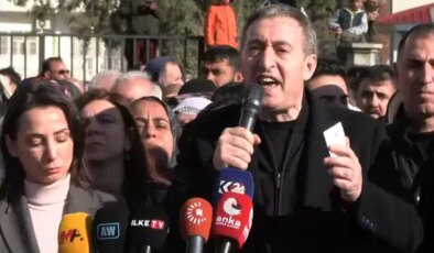 Son dakika… Grup toplantısını Nusaybin’de yapan DEM Parti’den Bahçeli’ye  ağır sözler: ‘Sen kuru temizleyici misin?’