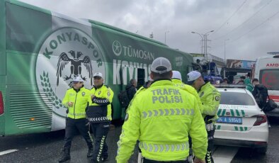 Son dakika… Konyaspor U-19 futbol takımını taşıyan otobüs kaza yaptı!