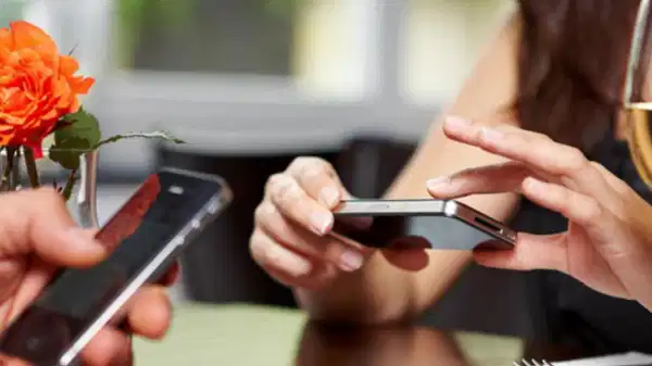 Sosyal medyada ‘bal tuzağı’ yöntemiyle vurgun: Erkekleri dolandıran 19 şüpheli yakalandı!