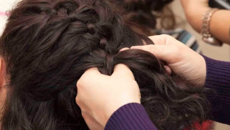 Sosyal medyadaki ‘saç örme’ akımına katılan hemşire gözaltına alındı