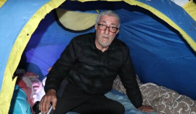 Sosyal medyadan tanışıp evlendi, başına gelmeyen kalmadı: Parkta yaşam mücadelesi